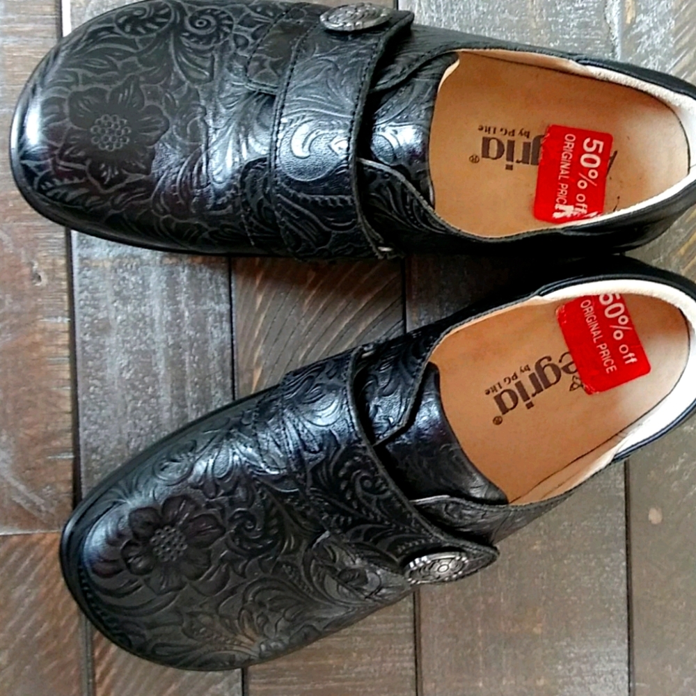 Alegria Black Leather Clog size 36